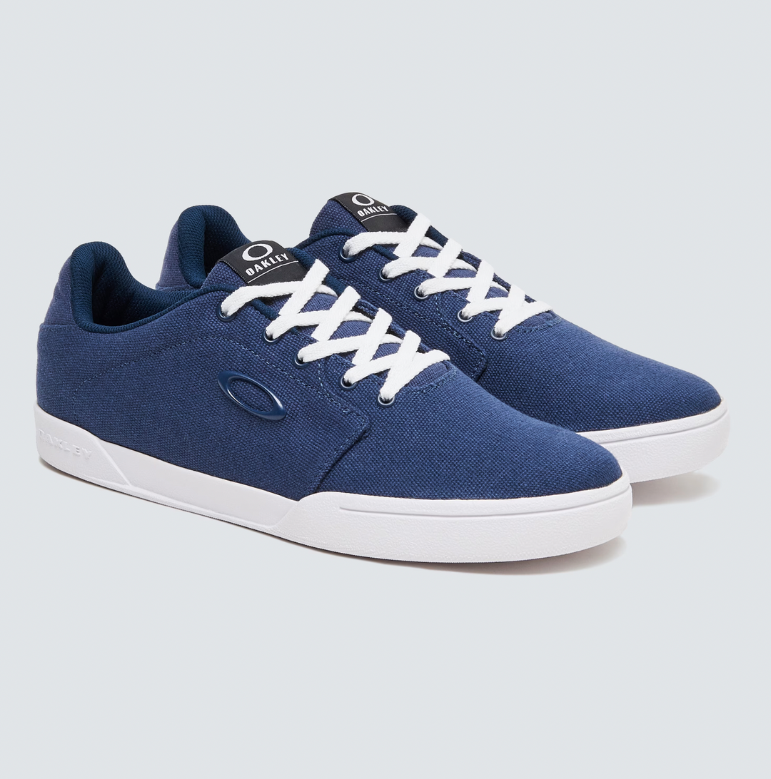 Canvas flyer sneaker discount